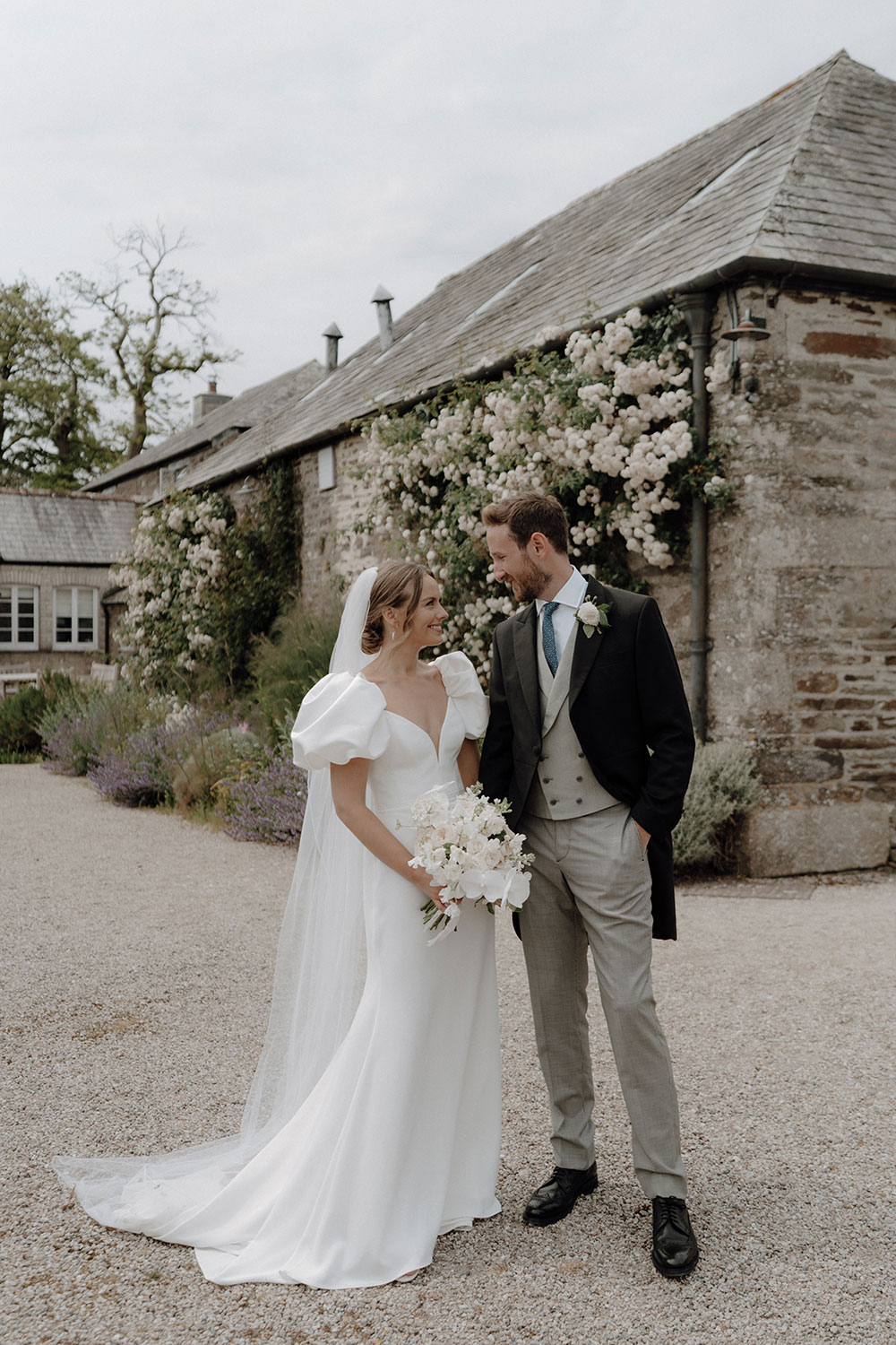 Hannah in Suzanne Neville Calla for a beautiful wedding at