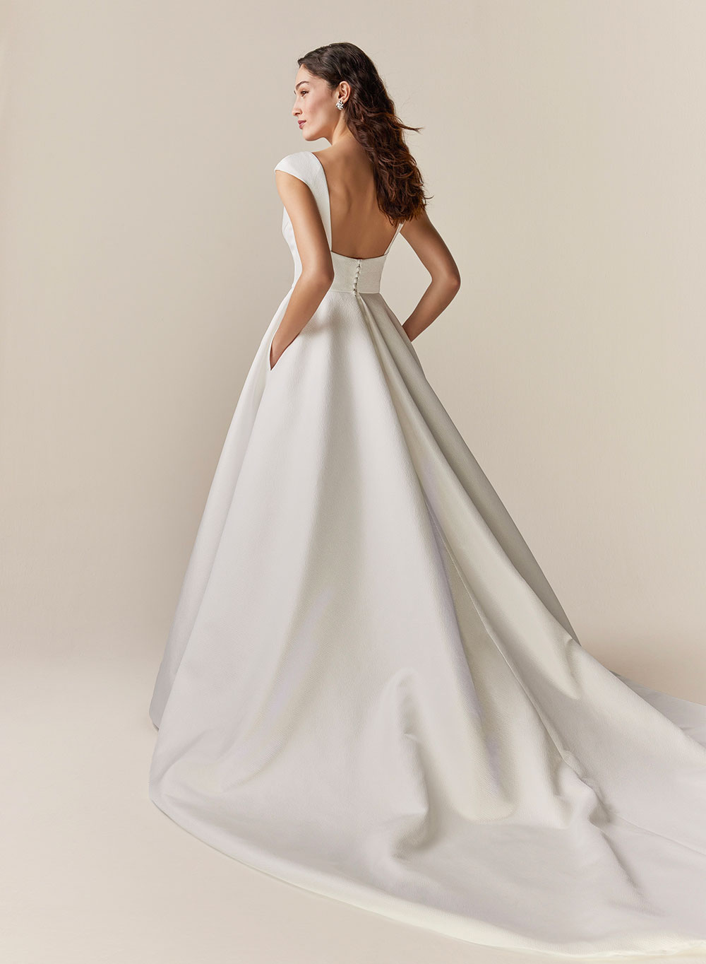 Jesus Peiro 2544 v-neck wedding dress with split skirt