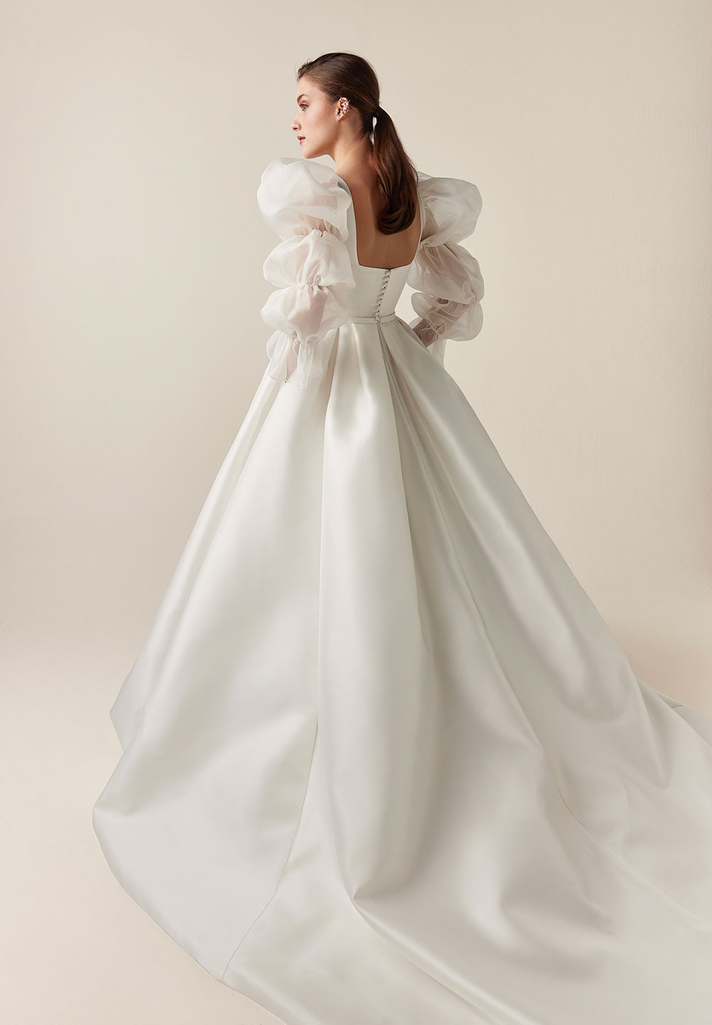 Jesus Peiro 2565 wedding dress with puff sleeves