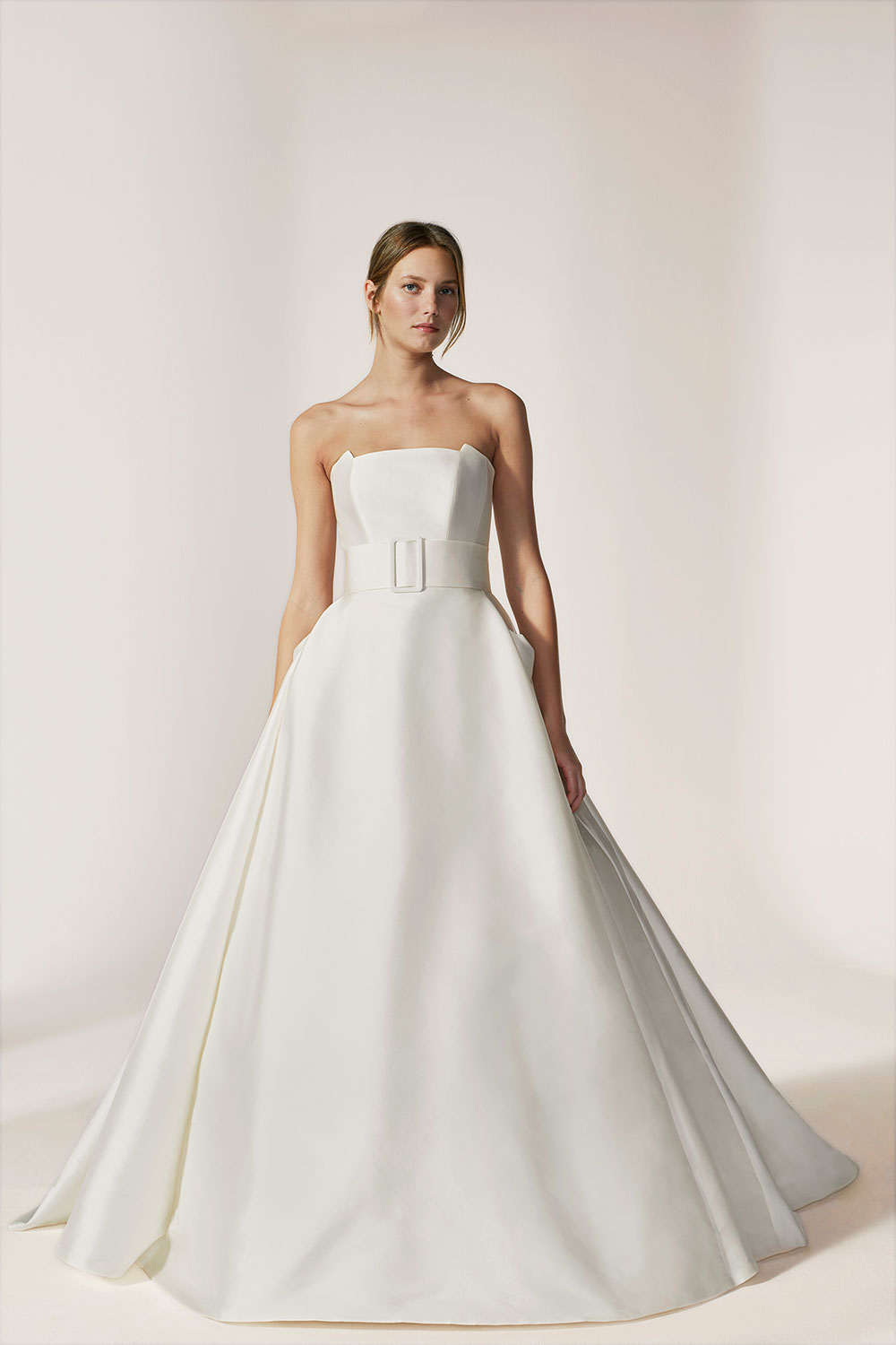 Jesus Peiro 2605 wedding dress and cape